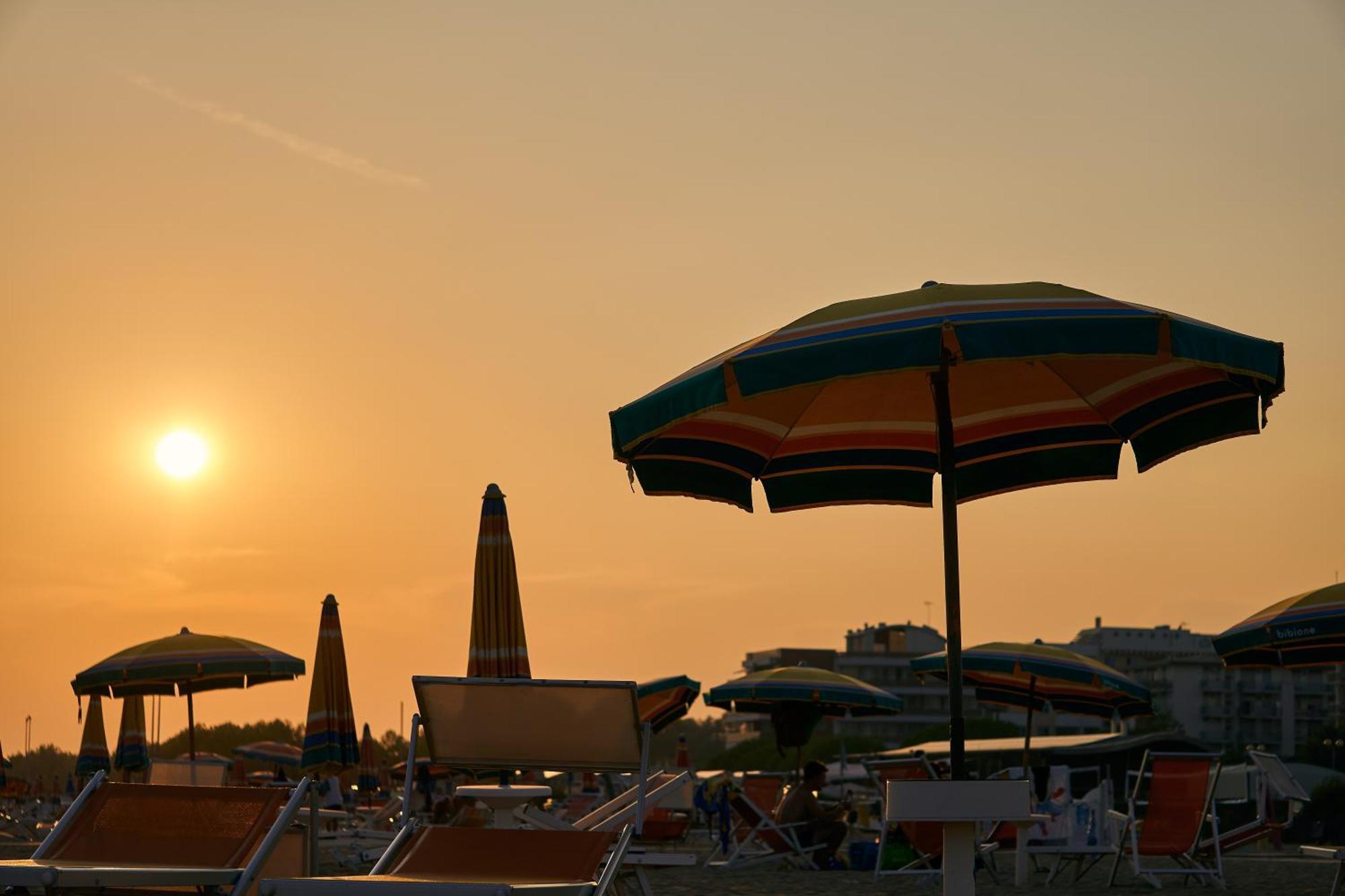 Seafront Luminous Flat In Bibione - Beahost Leilighet Eksteriør bilde