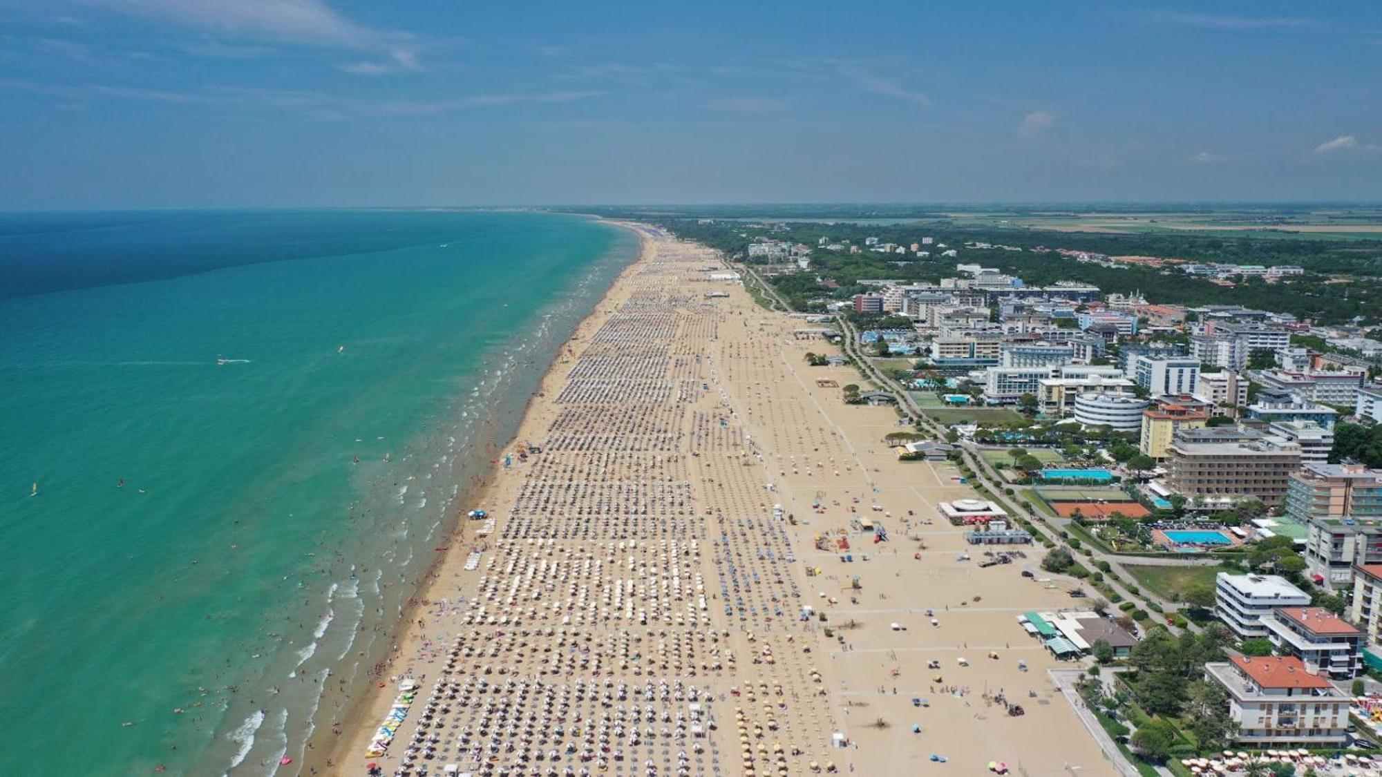 Seafront Luminous Flat In Bibione - Beahost Leilighet Eksteriør bilde